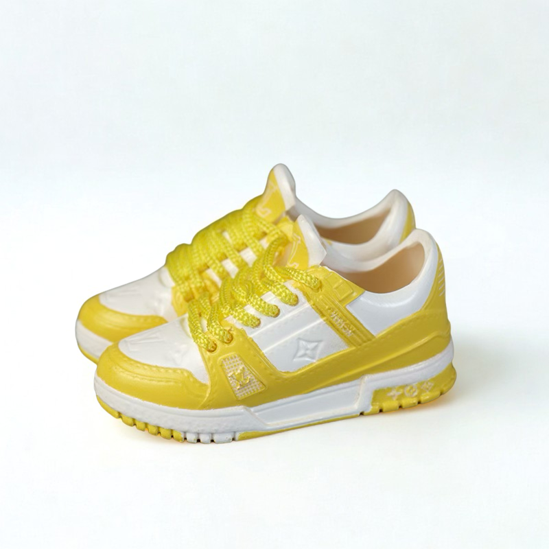 Labubu Louis Vuitton Inspired Monogram Miniature Sneakers
Labubu Shoes
Labubu Sneakers
Labubu Runners
Labubu Trainers
Labubu Miniature