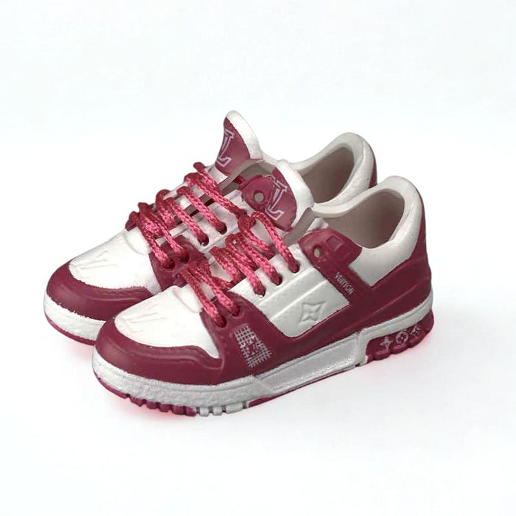 Labubu Louis Vuitton Inspired Monogram Miniature Sneakers
Labubu Shoes
Labubu Sneakers
Labubu Runners
Labubu Trainers
Labubu Miniature