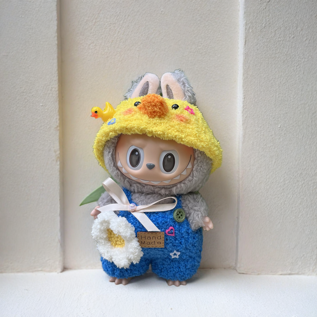 Labubu アドベンチャー衣装セット - ブルーコスチューム＆イエローハット (17cm)